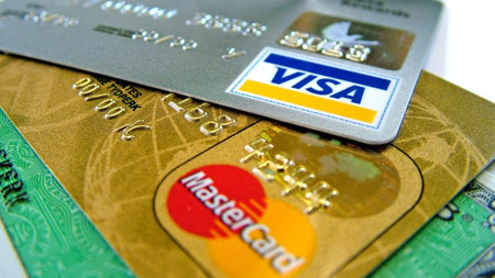 Найчастіше гроші нараховуються на банківську картку «віддаленого» працівника