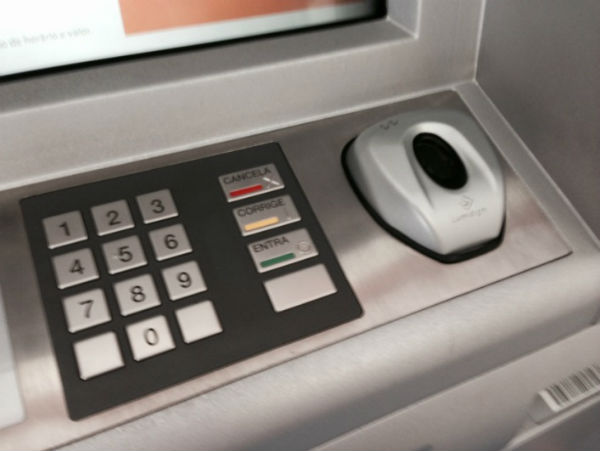 Біометричні банкомати існують, але навряд чи іноземці зможуть ними користуватися